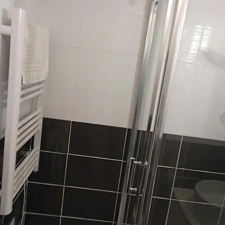 2 Pieces Refait A Neuf La Bocca Apartment