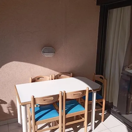 2 Pieces Refait A Neuf La Bocca *